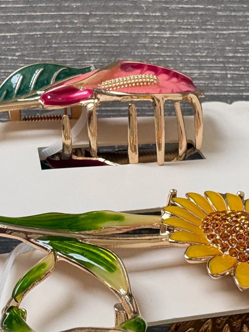 NWT - Sunday State Metal Hair Clip - Set of 2 - Sunflower and Mauve Calla Lily